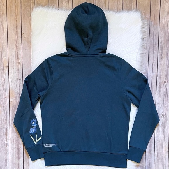 The North Face Women’s Embroidered Himalayan Bottle Source Pullover Hoodie - Picture 4 of 7